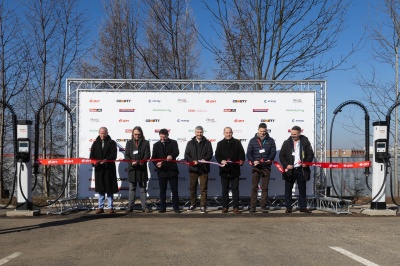 Slavnostního přestřižení pásky